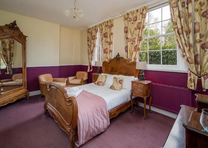 Albert Cottage Hotel